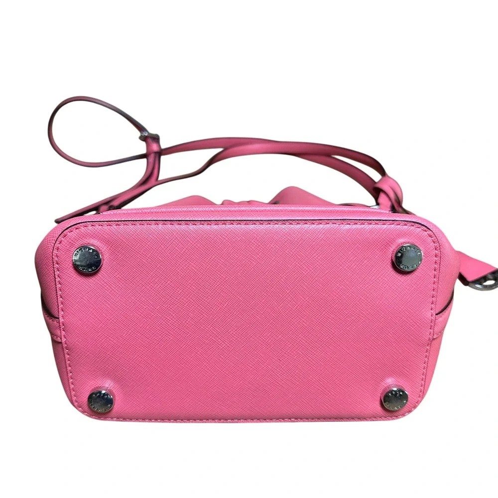 Michael Kors Saffiano Leather Bucket Bag Pink Crossbody Handbag‎
